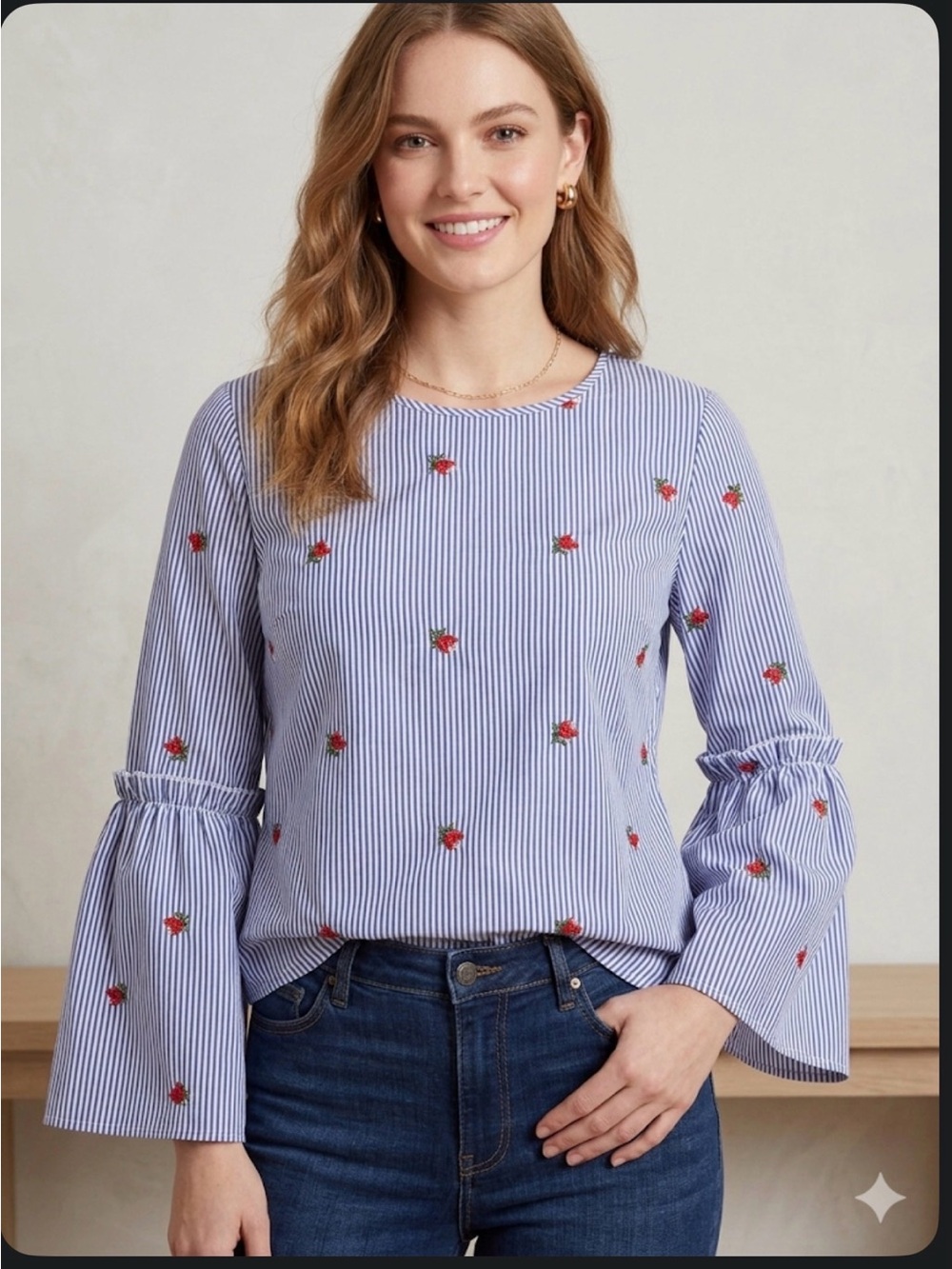 Kontrol Contemporary blouse with bell sleeves